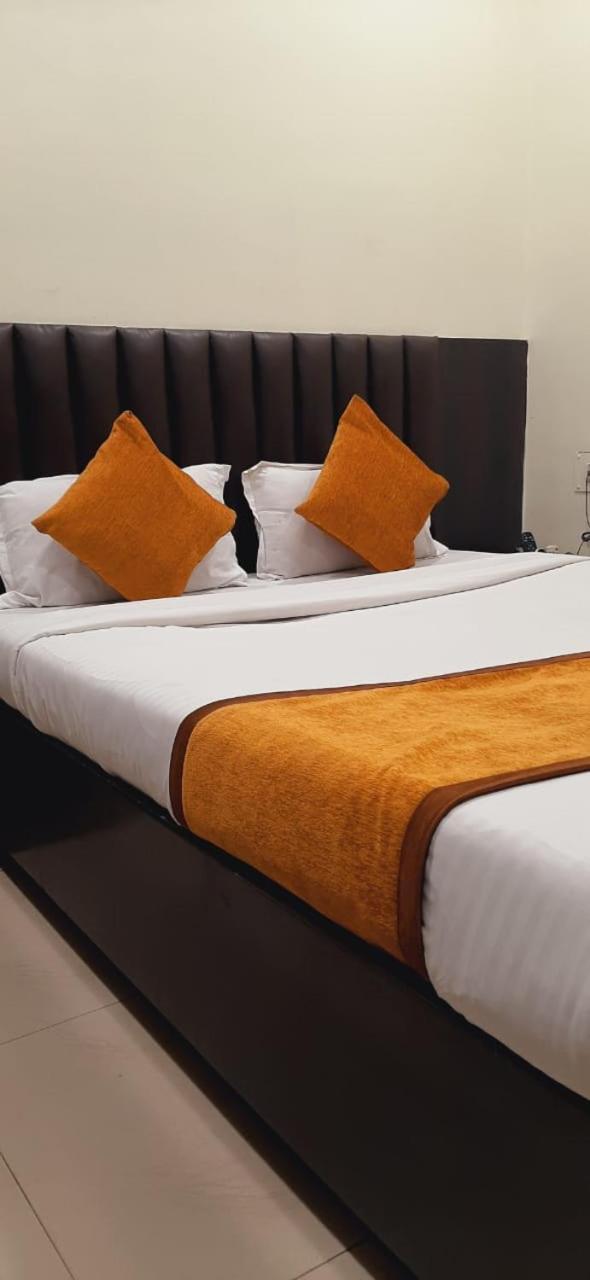 Hotel The Avenue Gamharia Eksteriør billede